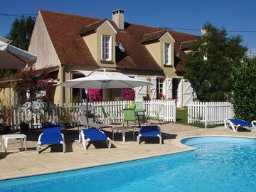 Chambre d’hôte pour 2 personnes, avec piscine et jardin à Payrac