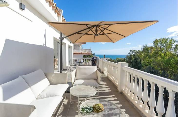 Ferienhaus 'Moderne Villa mit privatem Pool' mit Meerblick, WLAN und Klimaanlage in La Cala de Mijas, Mijas
