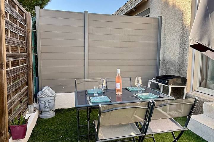 Location de vacances pour 4 personnes, avec jardin à Paulhan (Hérault)