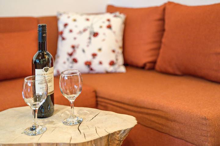 Ganze Wohnung, Ferienwohnung Metzgerbauernhof" mit gemeinsamer Terrasse, Gemeinschaftsgarten und Wlan in Ippichen, Wolfach