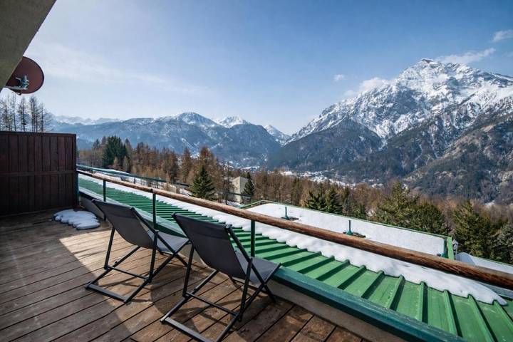 Gîte pour 9 personnes, avec vue et jardin à Cesana Torinese - 2