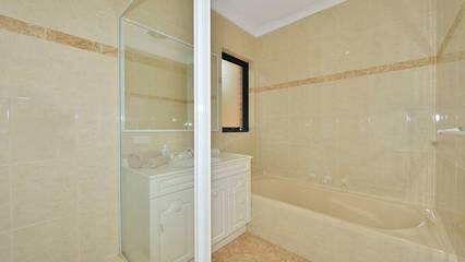 Holiday Home for 8 People in Mandurah, Western Australia, Photo 3
