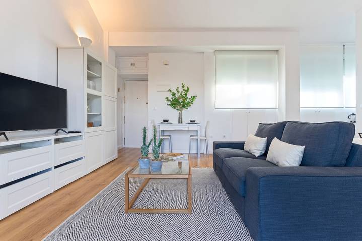 Ganze Wohnung, Ferienwohnung für 2 Personen mit Terrasse in Central Seville, Sevilla