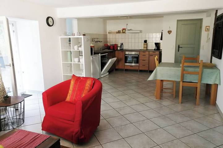 Ferienwohnung für 2 Personen, mit Terrasse und Garten - 1