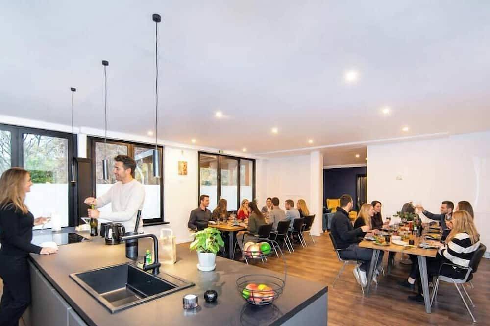 Belmonte | Whirlpool-Sauna-Billard-Kicker-Kino in Bendorf, Landkreis Mayen-Koblenz