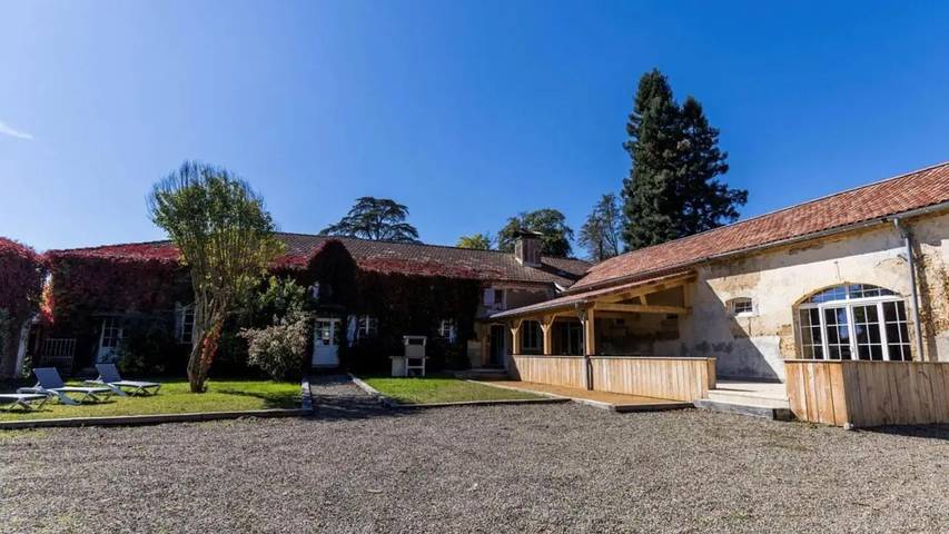 Location de vacances pour 18 personnes, avec terrasse ainsi que piscine et sauna à Hontanx - 2
