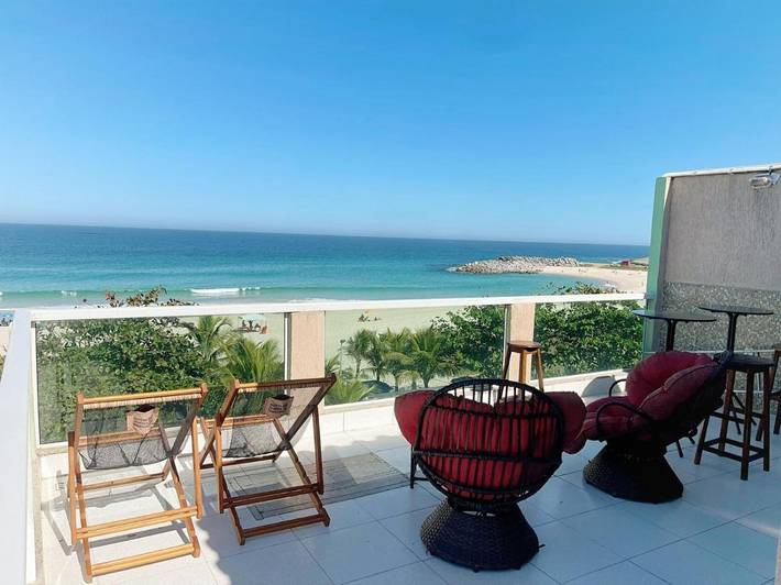 Casas e apartamentos de temporada para 5 pessoas, com balcão e piscina e ainda jacuzzi em Saquarema