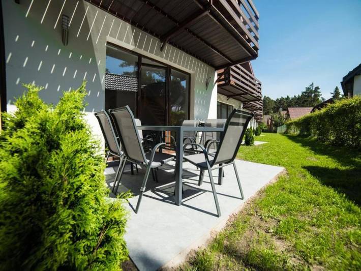 Komfortables, zweistöckiges Ferienhaus, Sommerpool in Powiat Sławieński