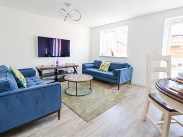 Cottage for 8 People in Chester, Cheshire, Photo 2