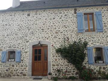 Gîte pour 5 personnes, avec terrasse et vue à Aramits
