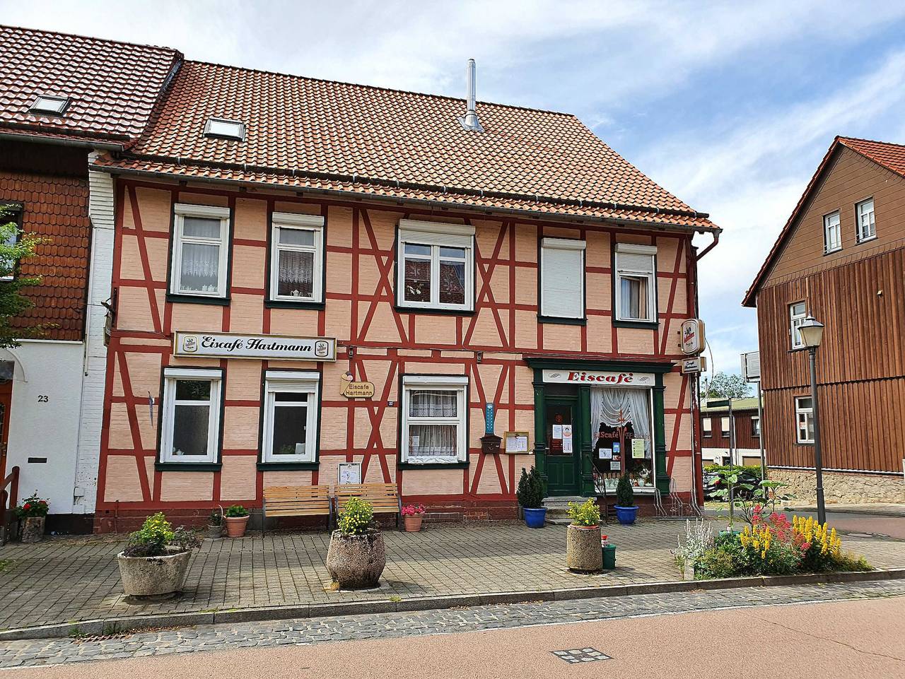 Ganze Ferienwohnung, Ferienzimmer Eiscafé Hartmann in Hasselfelde, Harzvorland