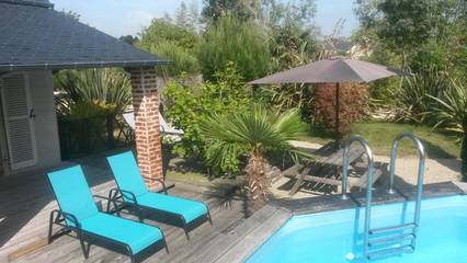 Gîte pour 6 personnes, avec jardin ainsi que piscine et terrasse à La Fresnais