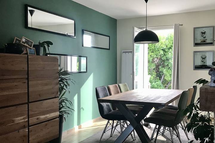Location de vacances pour 4 personnes, avec jardin et terrasse à Ventiseri