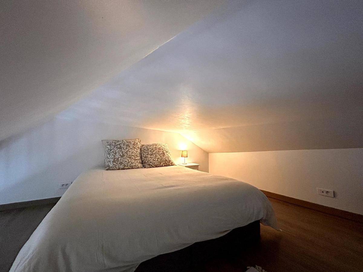Appartement entier, One-Bedroom Apartment in Fontainebleau, Seine-et-Marne