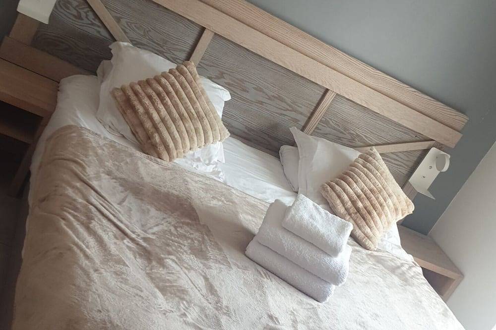Room for rent in Porto-Vecchio, Arrondissement de Sartène