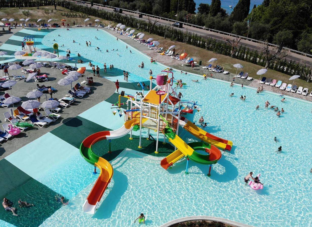 Estivotravel on Camping Cisano San Vito in Cisano, Bardolino