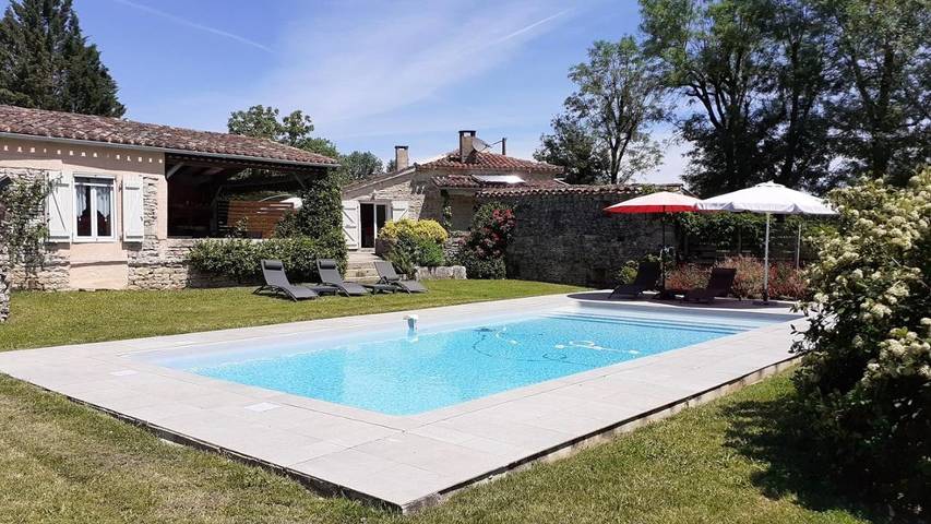 Location de vacances pour 6 personnes, avec jardin ainsi que piscine et vue à Saint-Antonin-Noble-Val - 2
