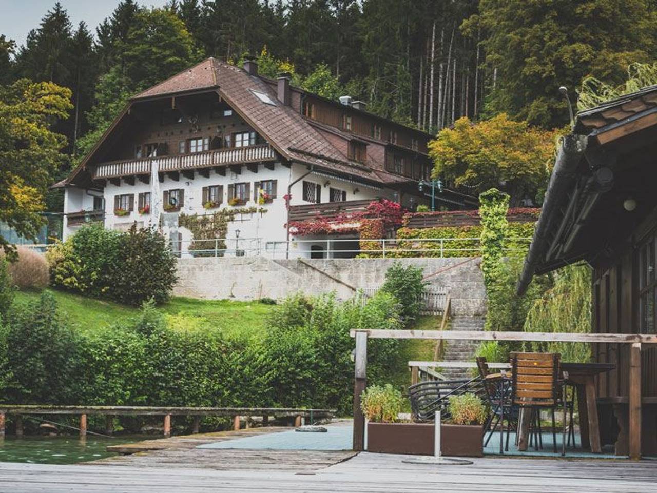 Hotel Litzlberger Keller - Doppelzimmer mit Seeblick Ohne Balkon in Seewalchen am Attersee, Attergau