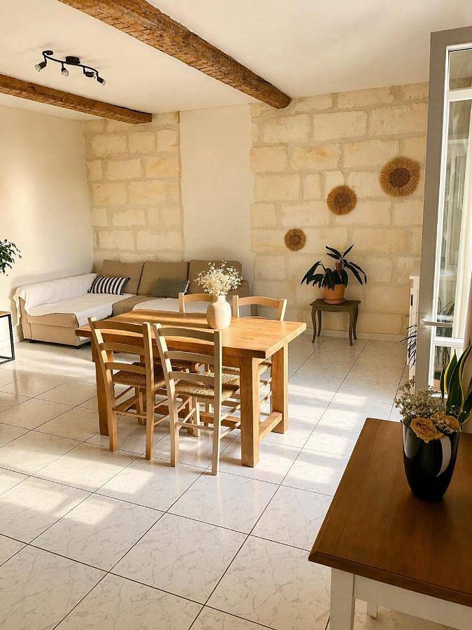 Appartement entier, Appartement Belle-vue in Beaucaire, Région de Nîmes