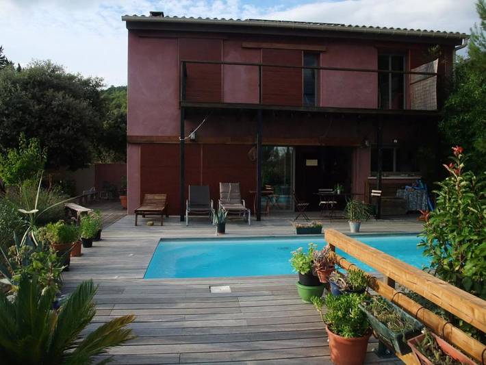 Location de vacances pour 7 personnes, avec vue ainsi que piscine et terrasse, animaux acceptés à Saint-Côme-et-Maruéjols - 2