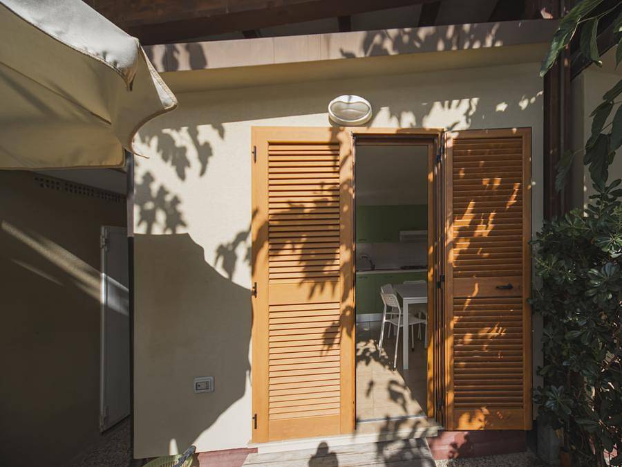 Heliopolis Camping & Village - Bungalow 4 persons - Bungalow Helios in Teramo Province