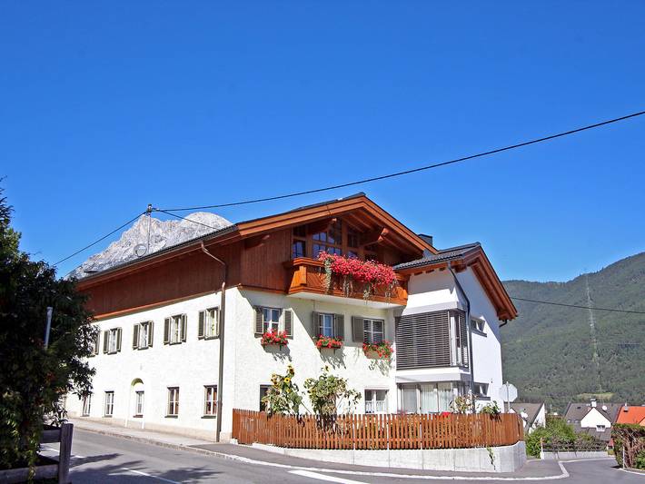 Ferienwohnung für 6 Personen, mit Balkon und Garten