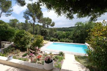 Cottage pour 8 personnes, avec jardin et terrasse à Puget