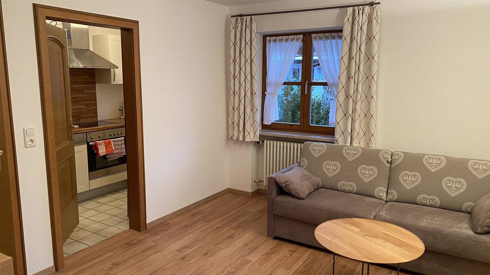 Geheel vakantieappartement, Ferienhaus Rosa (App. 2 + 5) in Neuschwanstein, Füssen