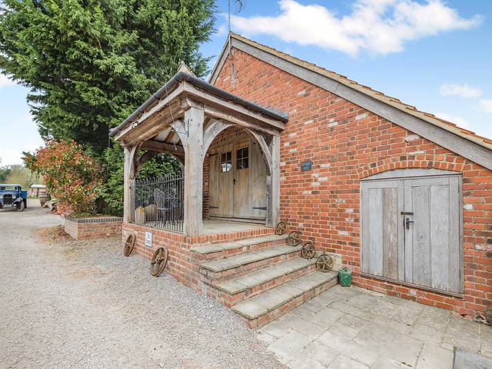 Cottage for 2 people, with pets in Stroud
