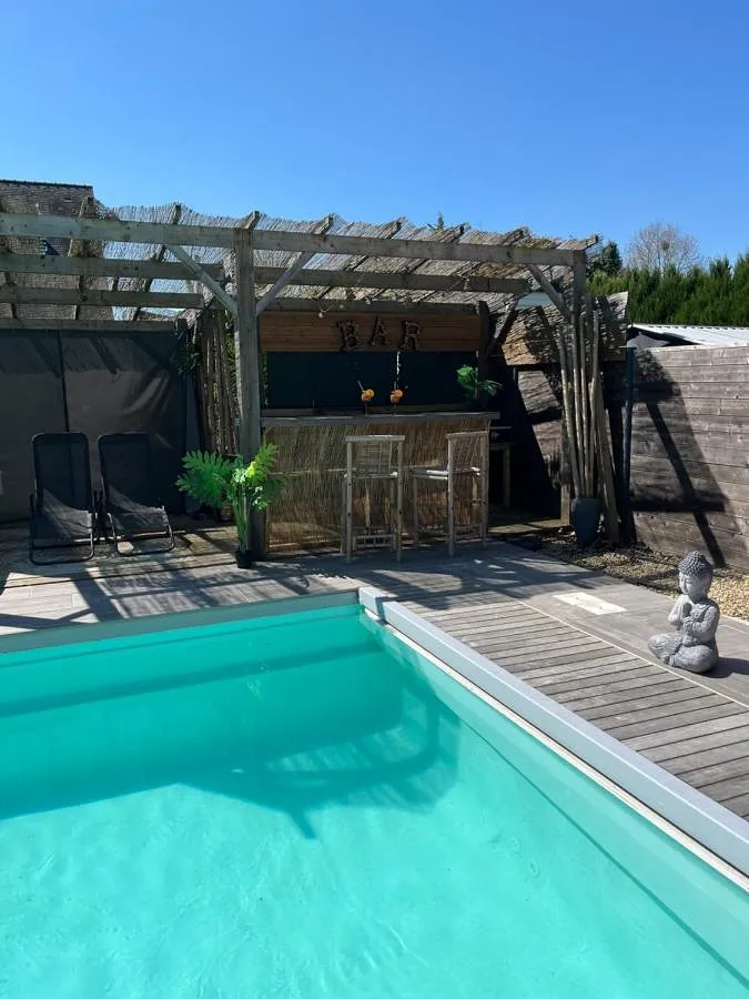 Maison d’hôte pour 4 personnes, avec jardin ainsi que piscine et vue - 1