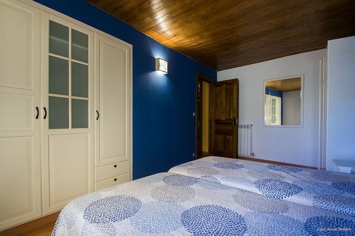 Altes Bauernhaus in Holz und Stein restauriert in Carcastillo, Navarra Provinz