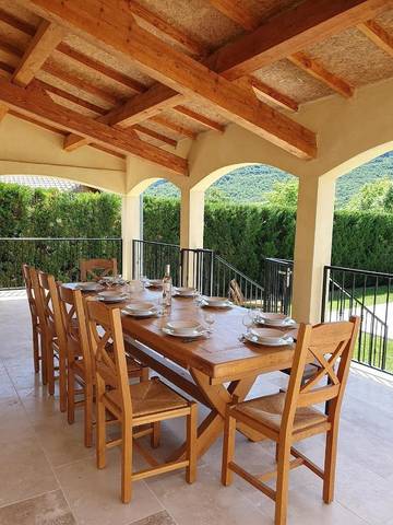 Cottage pour 12 personnes, avec vue ainsi que jardin et piscine à Souspierre