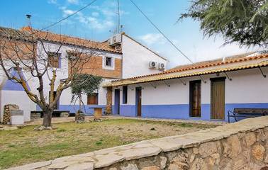 Casa de vacaciones para 15 personas, con vistas y terraza, Familias con niños en Vall de Cofrents