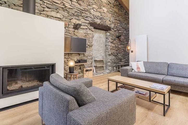 Gîte pour 10 personnes, avec terrasse ainsi que jacuzzi et jardin à Saint-André (Savoie)