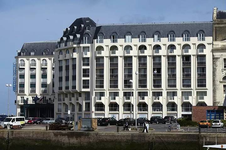 Gîte pour 5 personnes, avec piscine dans Casino de Trouville - 3