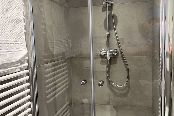 Ganze Wohnung, Schwan 6 - Innenstadt - 50m² - 2-Zimmer, Kdb in Düren, Kreis Düren