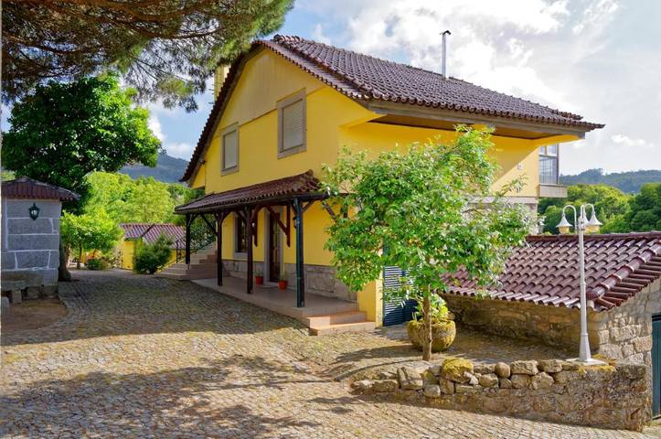 Apartamento para 4 personas, con Terraza y Jardín además de Piscina y Vistas en Oliveira de Frades