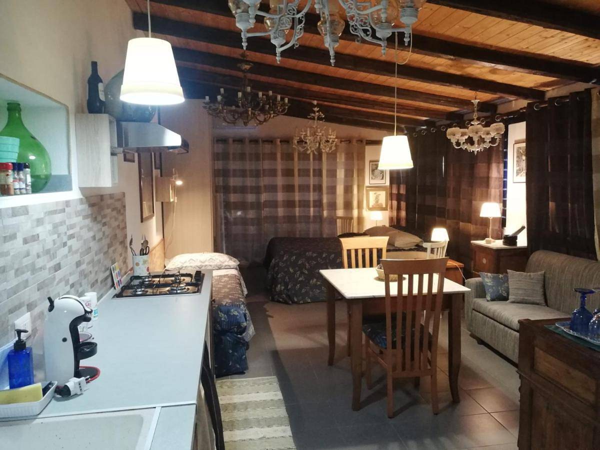 Appartamento intero, Studio Apartment in San Giovanni La Punta, Catania e dintorni