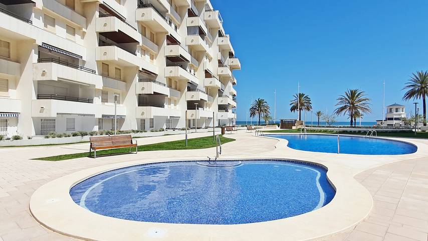 Apartamento de vacaciones para 9 personas, con terraza y jardín - 1