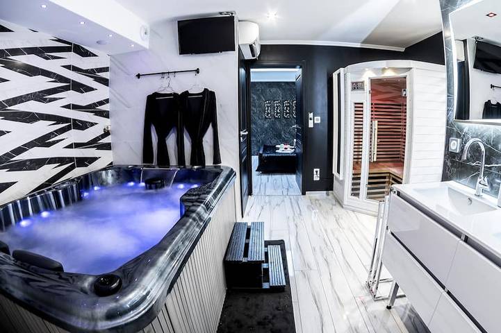 Location de vacances pour 4 personnes, avec Jacuzzi et Sauna à Remiremont