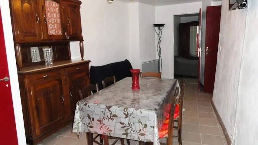 Gîte pour 5 personnes, avec Terrasse et Piscine à Saint-Germain-de-Calberte - 2