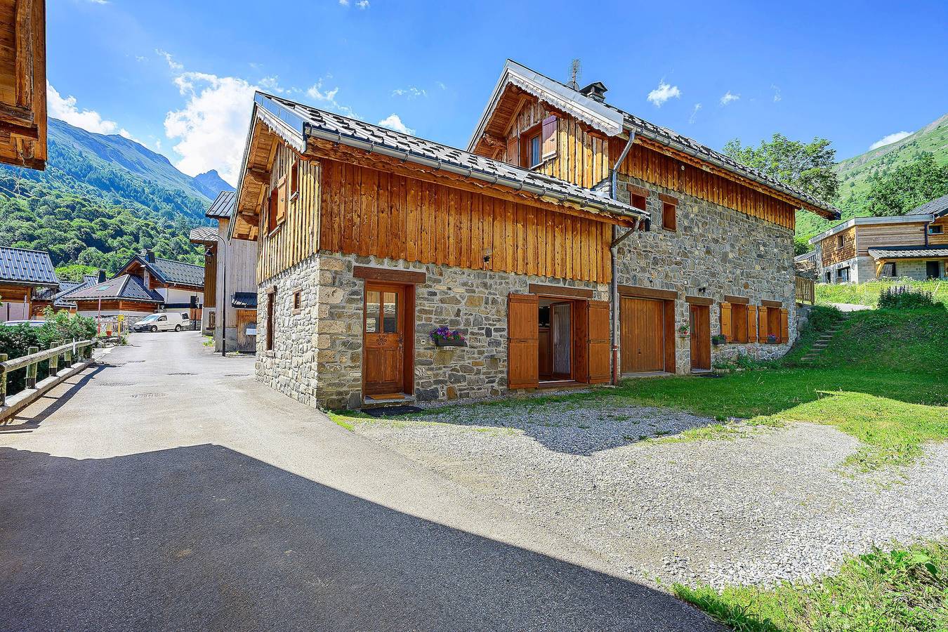 Ganze Wohnung, Chalet Pascal 9 in Valloire – Komfort für 9 Personen, 3 Schlafzimmer, ruhige Lage in Valloire, Region Saint-Jean-de-Maurienne