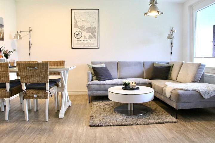 Ganze Wohnung, Eine Ferienwohnung wie ein Ferienhaus in Badestrand Büsumer Deichhausen, Büsumer Deichhausen