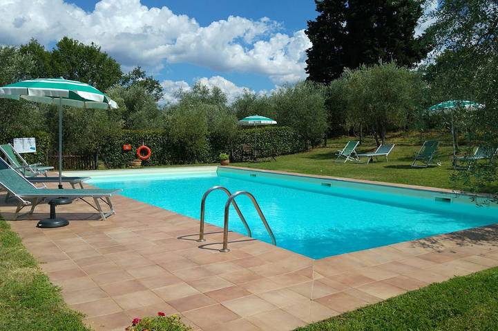 Ferienhaus für 4 Personen, mit Pool und Garten sowie Terrasse - 1
