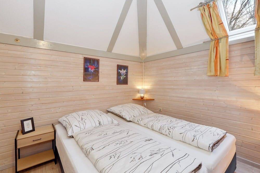 Ferienhaus bei Simone (Wlan, See, Wald, eigene Sauna) in Kirchheim, Knüllgebirge