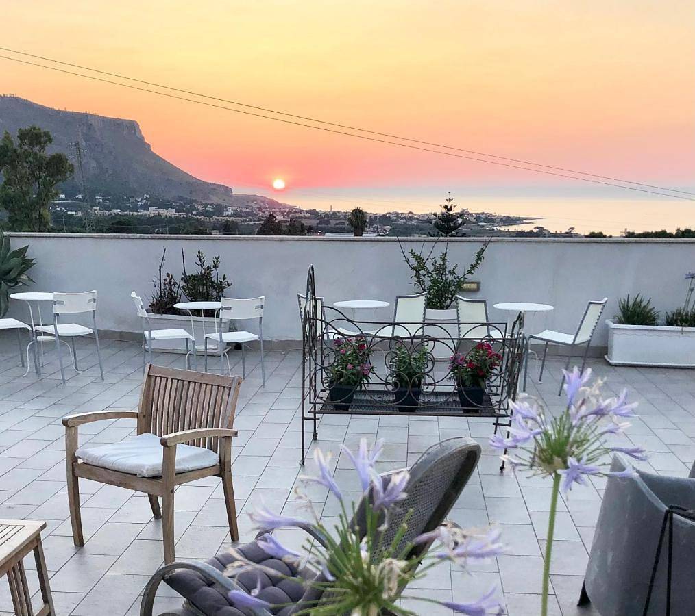 Casale Belvedere vista mare in Sant'Andrea Bonagia, Valderice