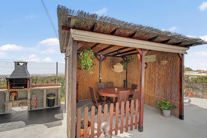 Ferienhaus 'Casa Colina Tenerife' mit Meerblick, Balkon und WLAN in Granadilla de Abona, Teneriffa Süd