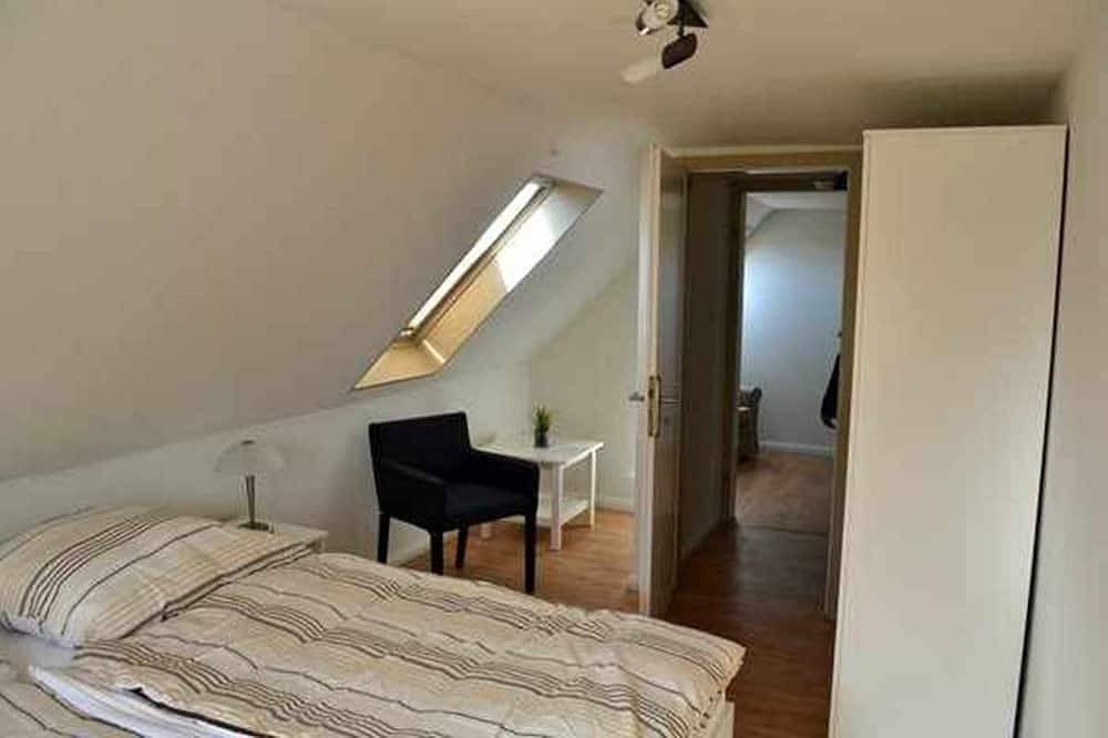 Komfortables Ferienhaus in bester Lage - direkt am Stadtstrand Eckernförde in Eckernförde, Rendsburg-Eckernförde