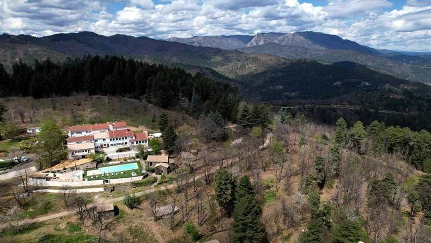 Location de vacances pour 2 personnes, avec piscine ainsi que jardin et terrasse, animaux acceptés à Chamborigaud - 2