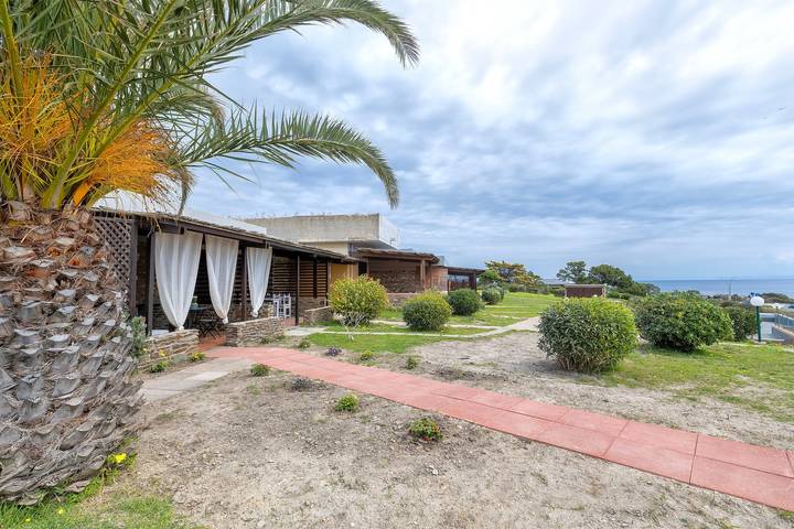 Location de vacances pour 6 personnes, avec jardin, animaux acceptés à Stintino - 2